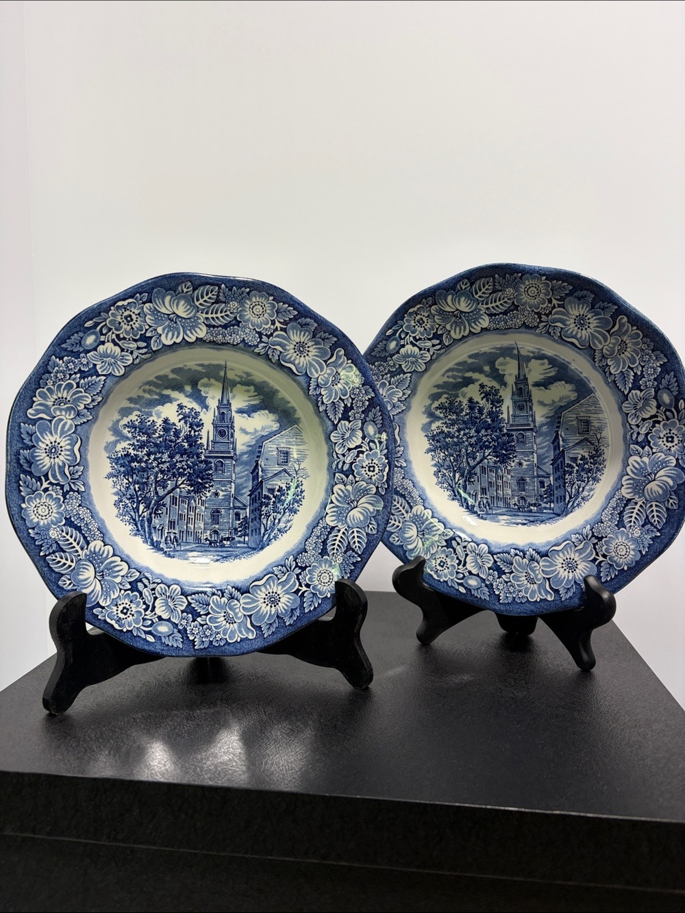 2 Liberty Blue 8.75” Floral Scenic rimmed soup bowls Old North Church vintage